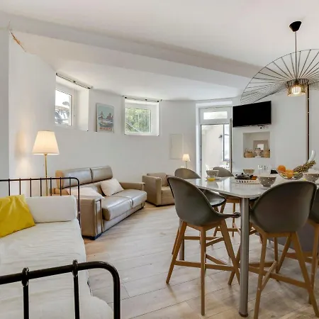 아파트 Roche Ronde By Interhome